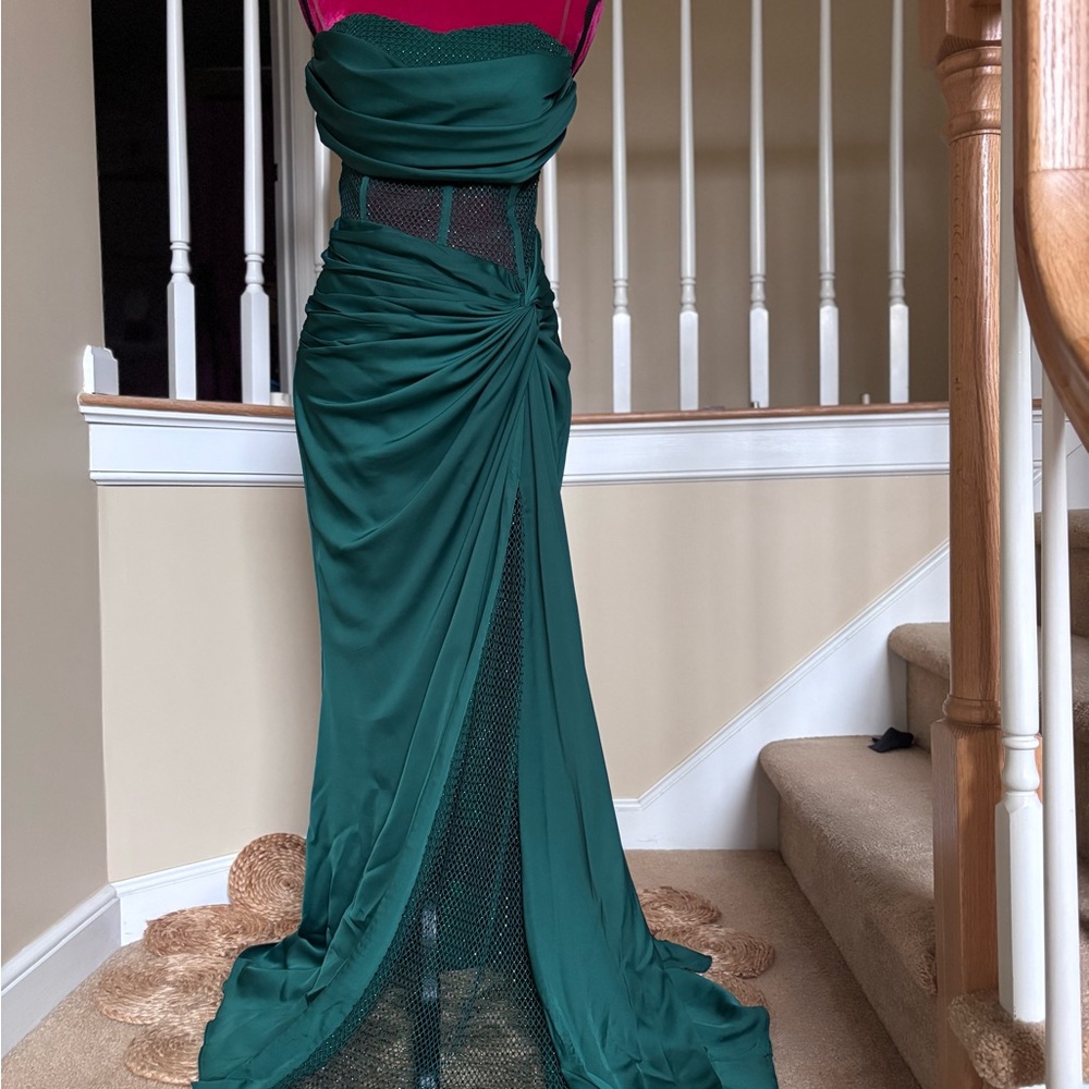 Elegant Green Evening Gown